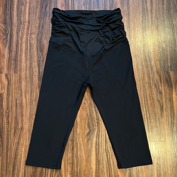 Belly Bandit Active Support Essential Capri, never worn - Picture 7 of 15